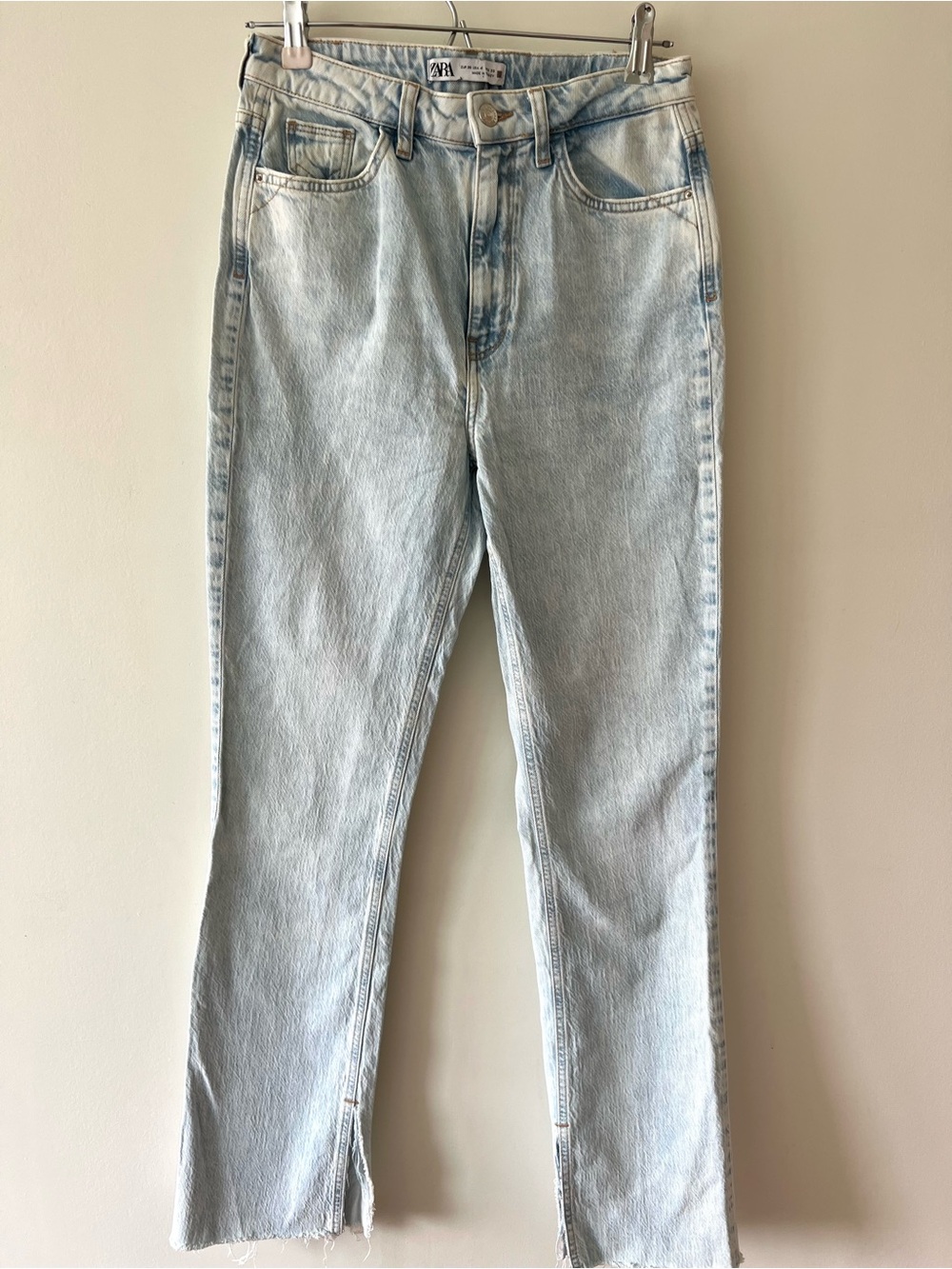 Zara Light Wash High-Rise Jeans Size 26
